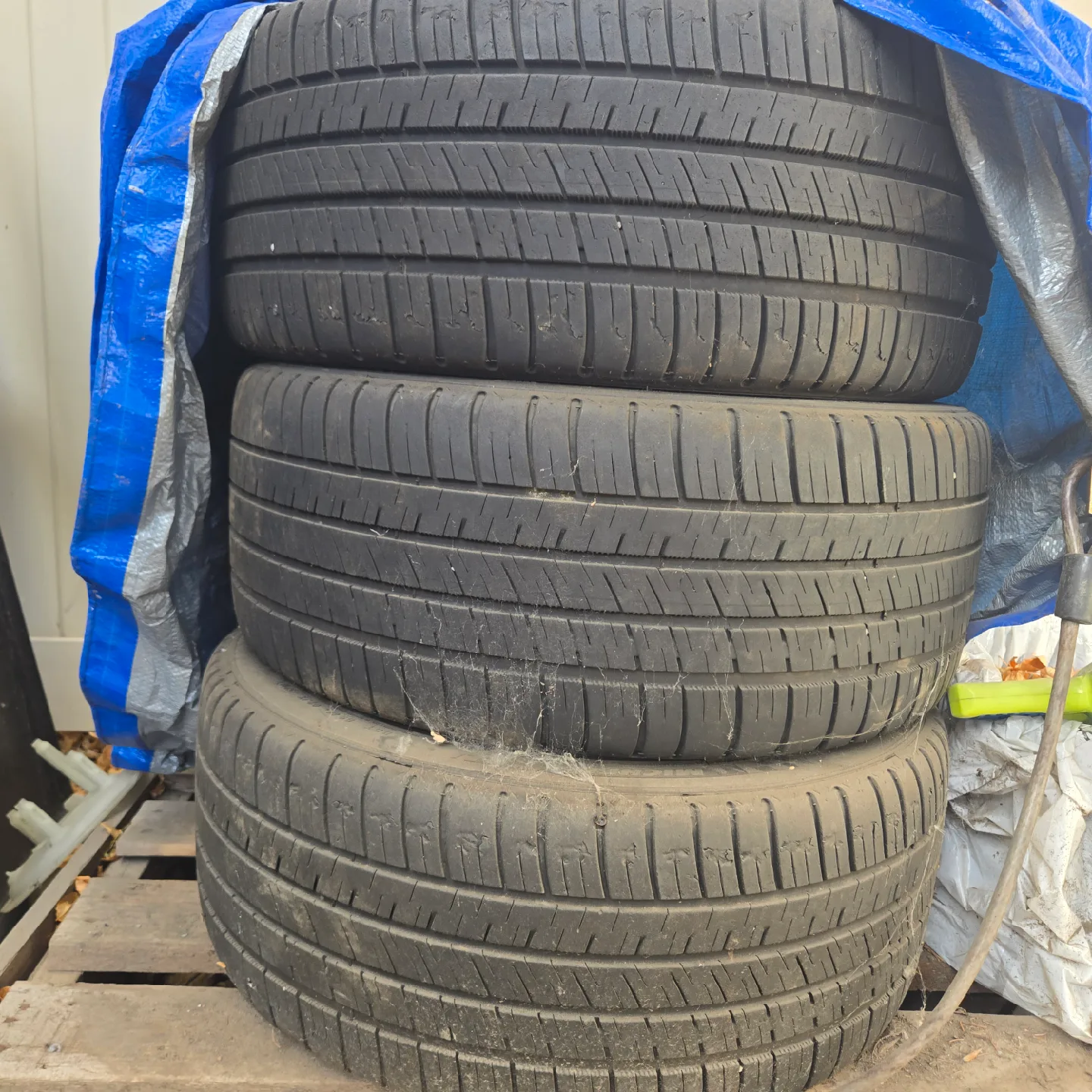 Used Tires - Set of 4 image indicator(5)