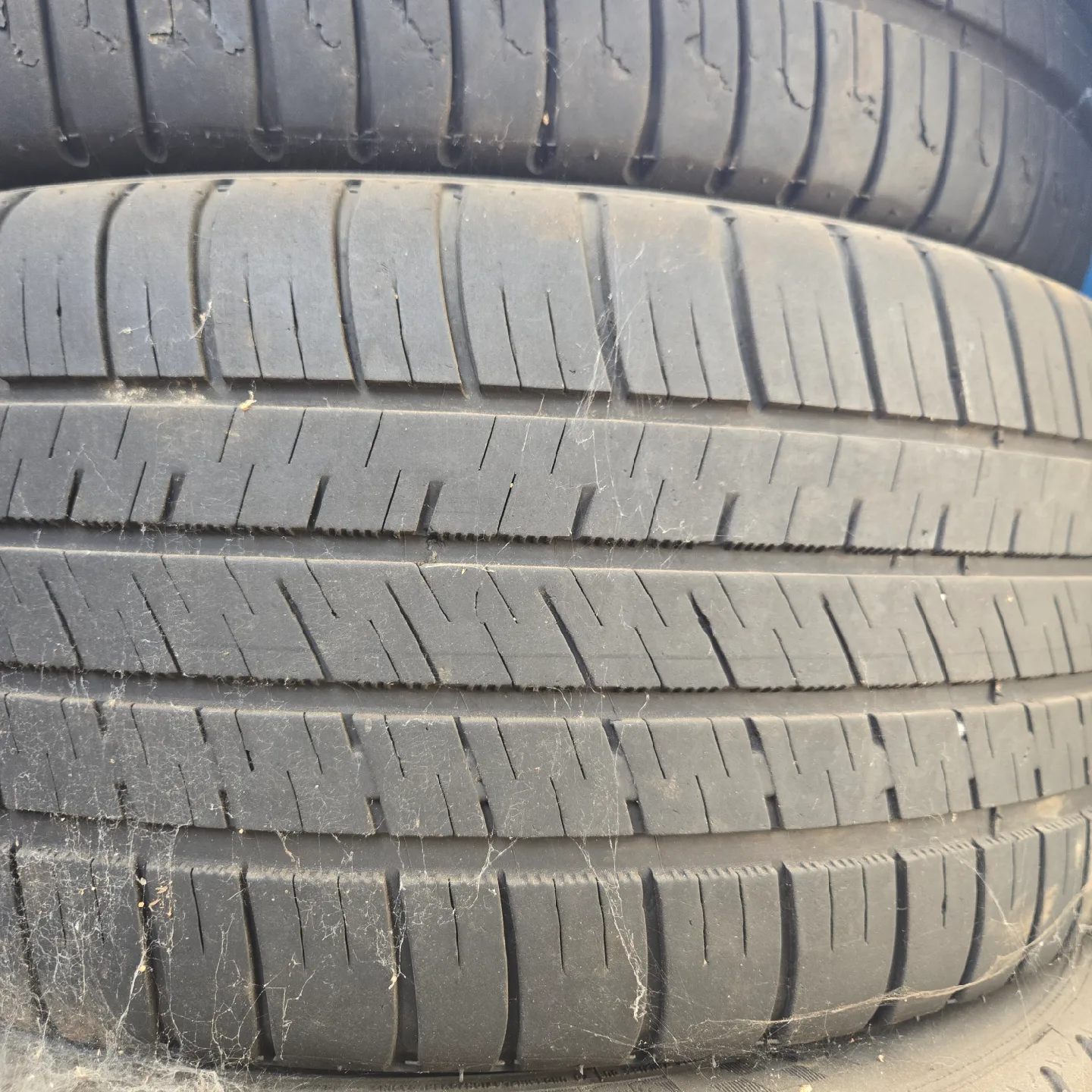 Used Tires - Set of 4 image indicator(6)