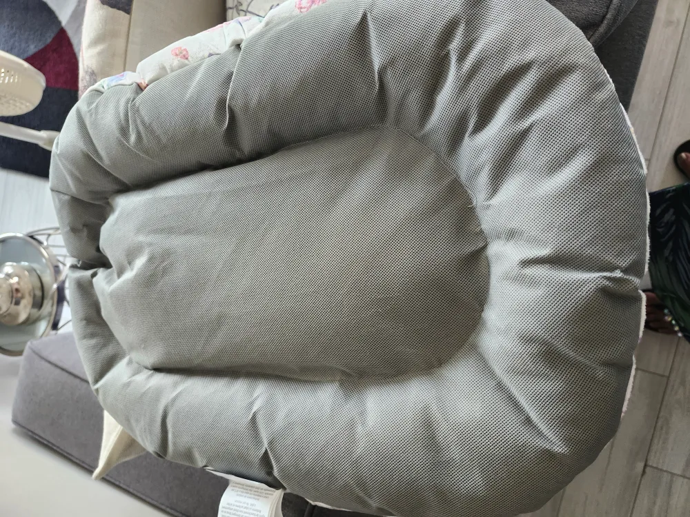 Lenox Pet Collections Bed 26 x 22 in image indicator(3)