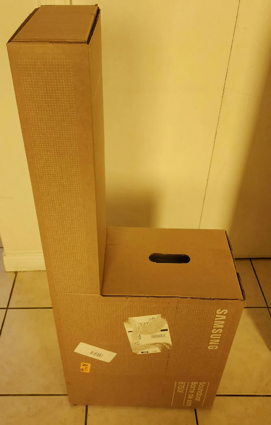 New 2025 Samsung Soundbar B750F with Subwoofer thumbnail