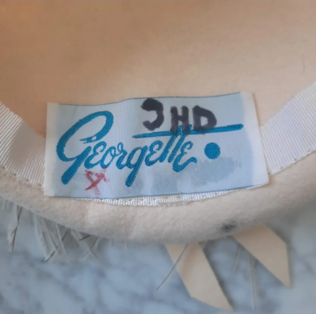 Georgette Vintage Hat with Veil image indicator(4)