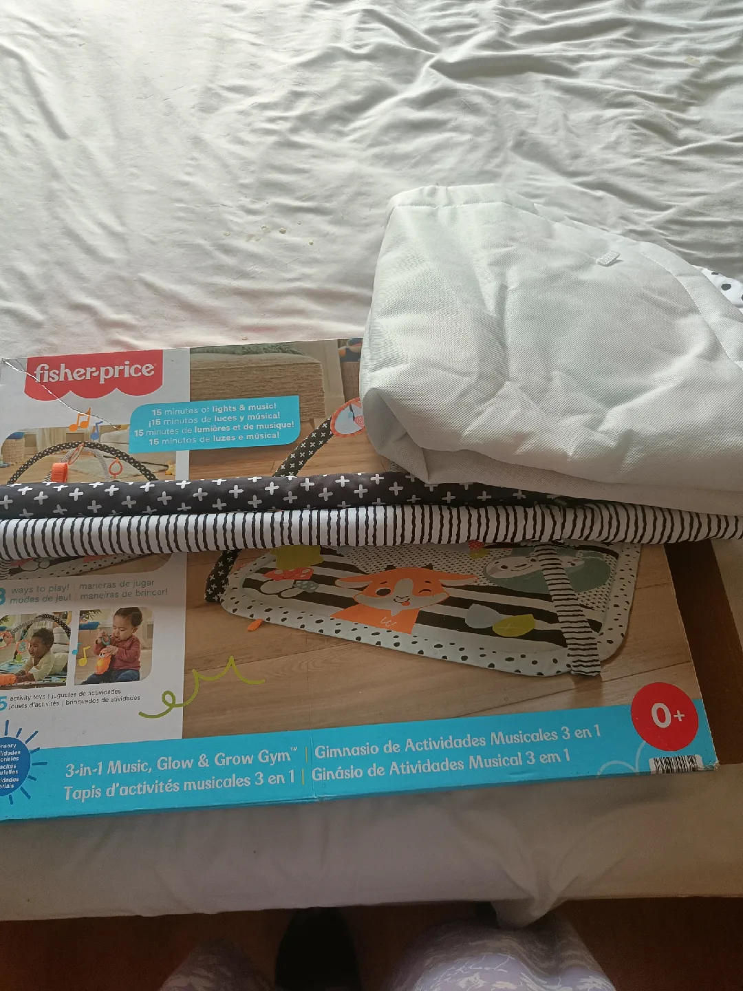 Fisher-Price 3-in-1 Music, Glow & Grow Gym image indicator(2)