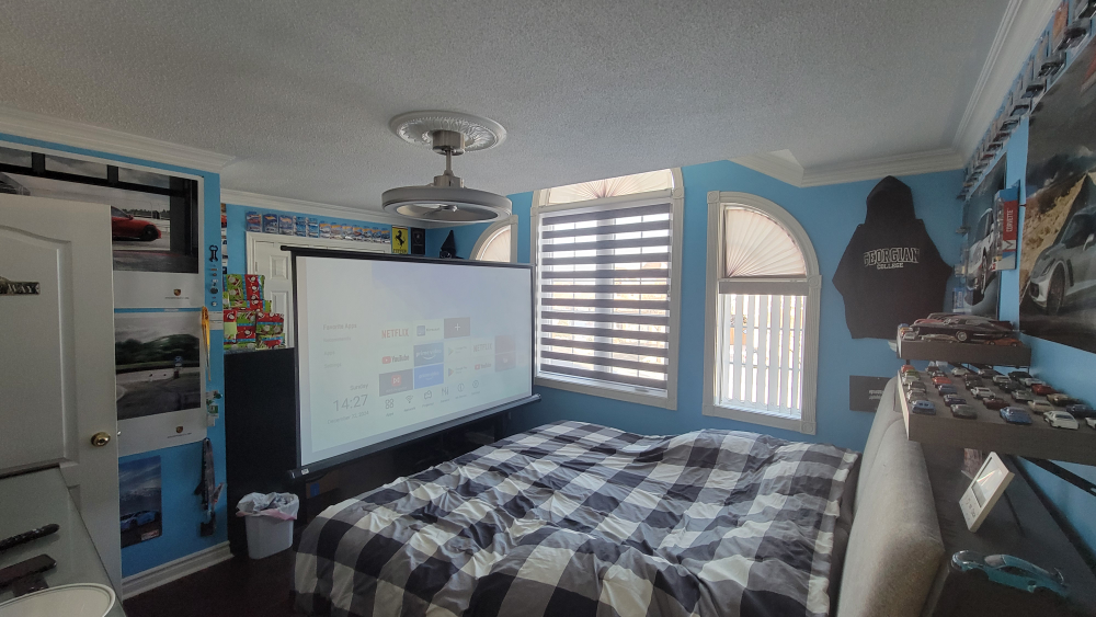 PropVue Projector Screen with Stand (84") - photo 2