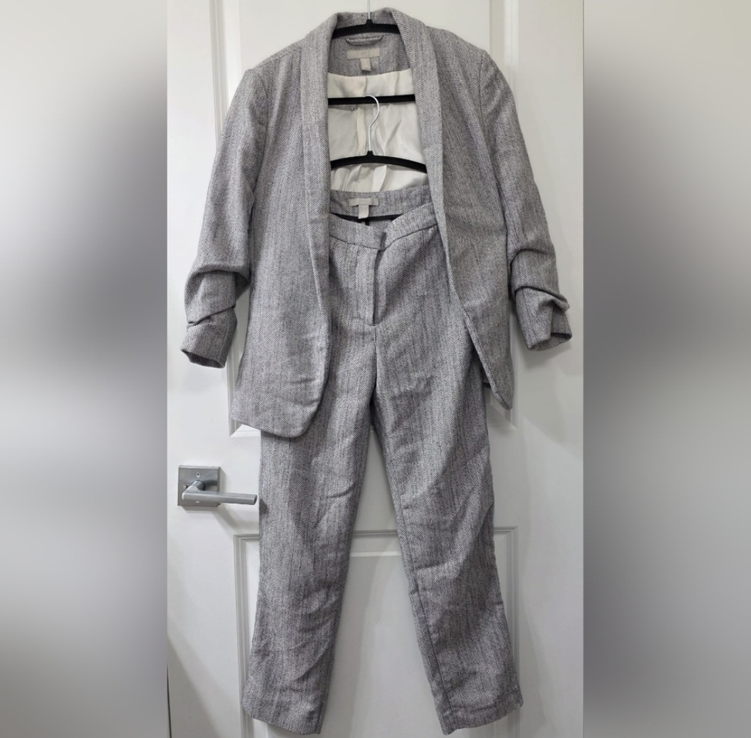 H&M Blazer and Trousers Set - US 2