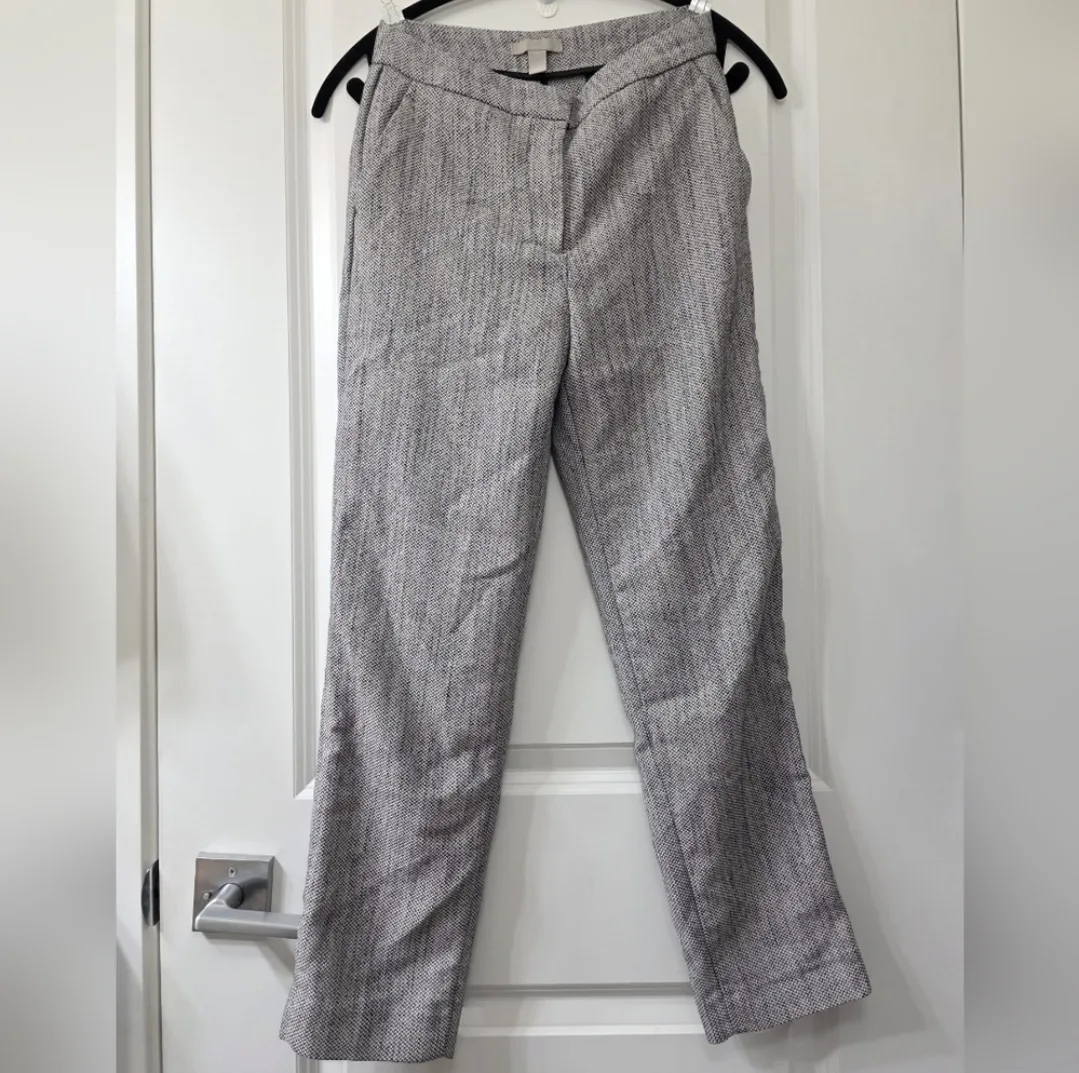 H&M Blazer and Trousers Set - US 2 image indicator(4)