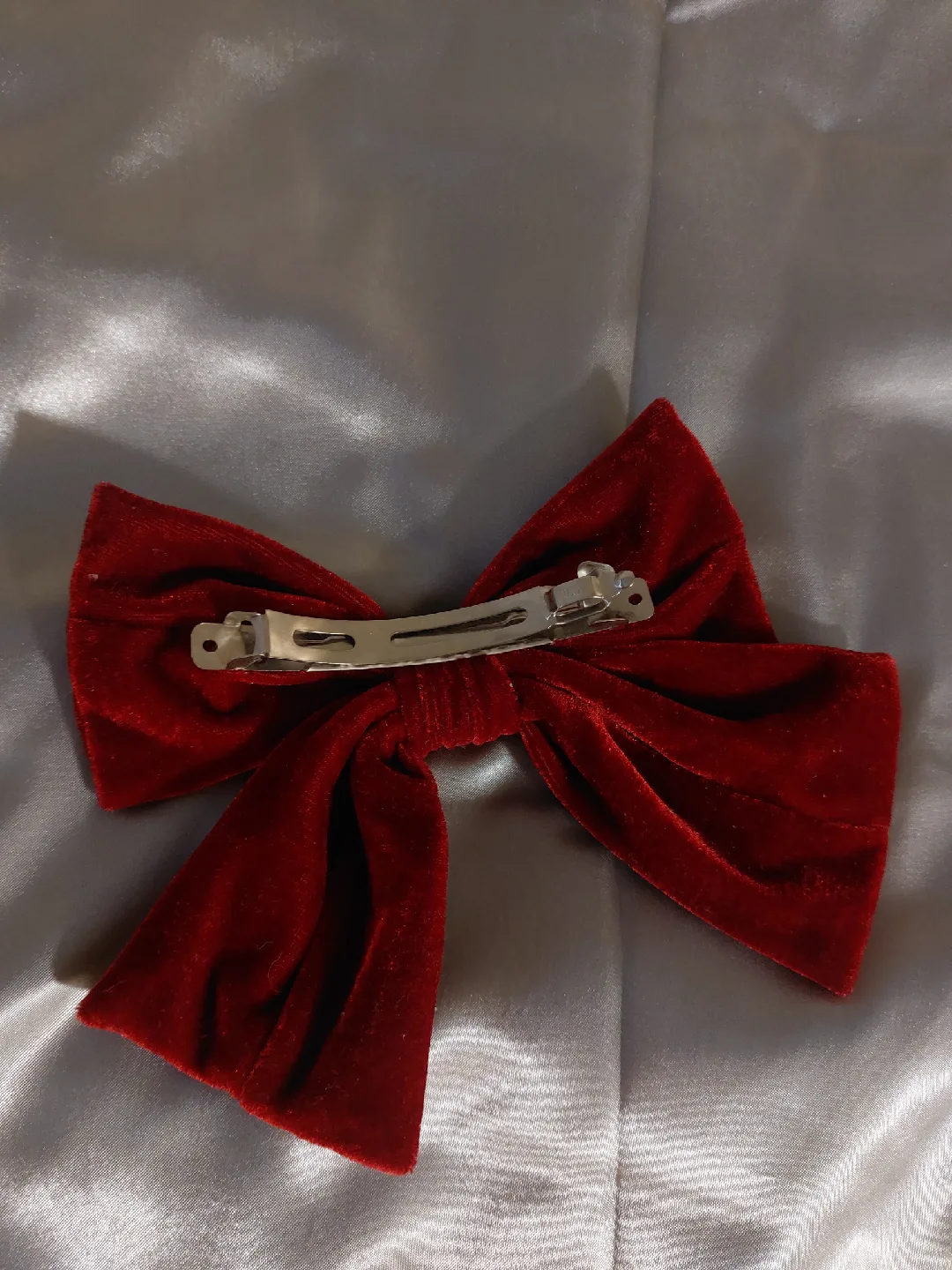 Red Velvet Hair Bow Clip image indicator(2)