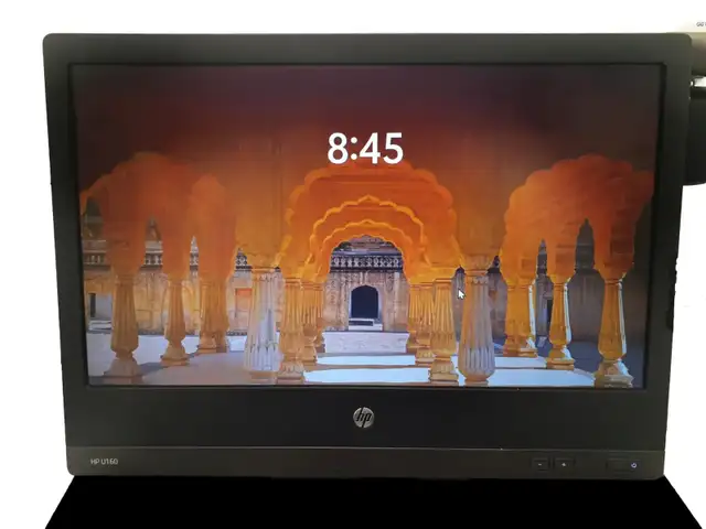 HP U160 15.6-inch Backlit Monitor