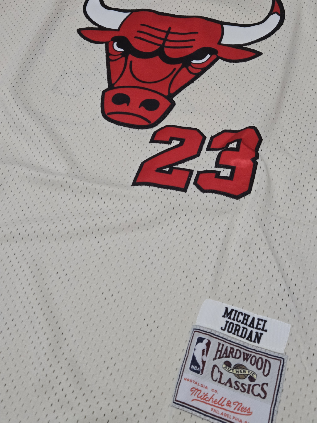 Michael Jordan Bulls Jersey M AND LG - photo 3