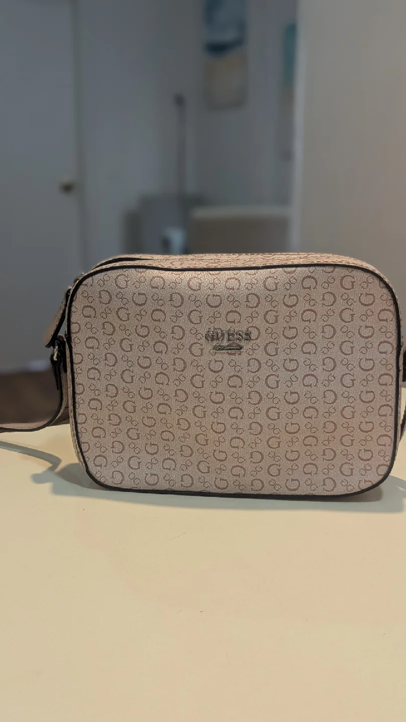 Guess Crossbody Bag thumbnail