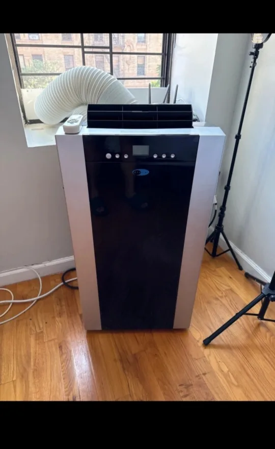 (Free Delivery) Whynter Elite Air Conditioner (Lost Remote) thumbnail