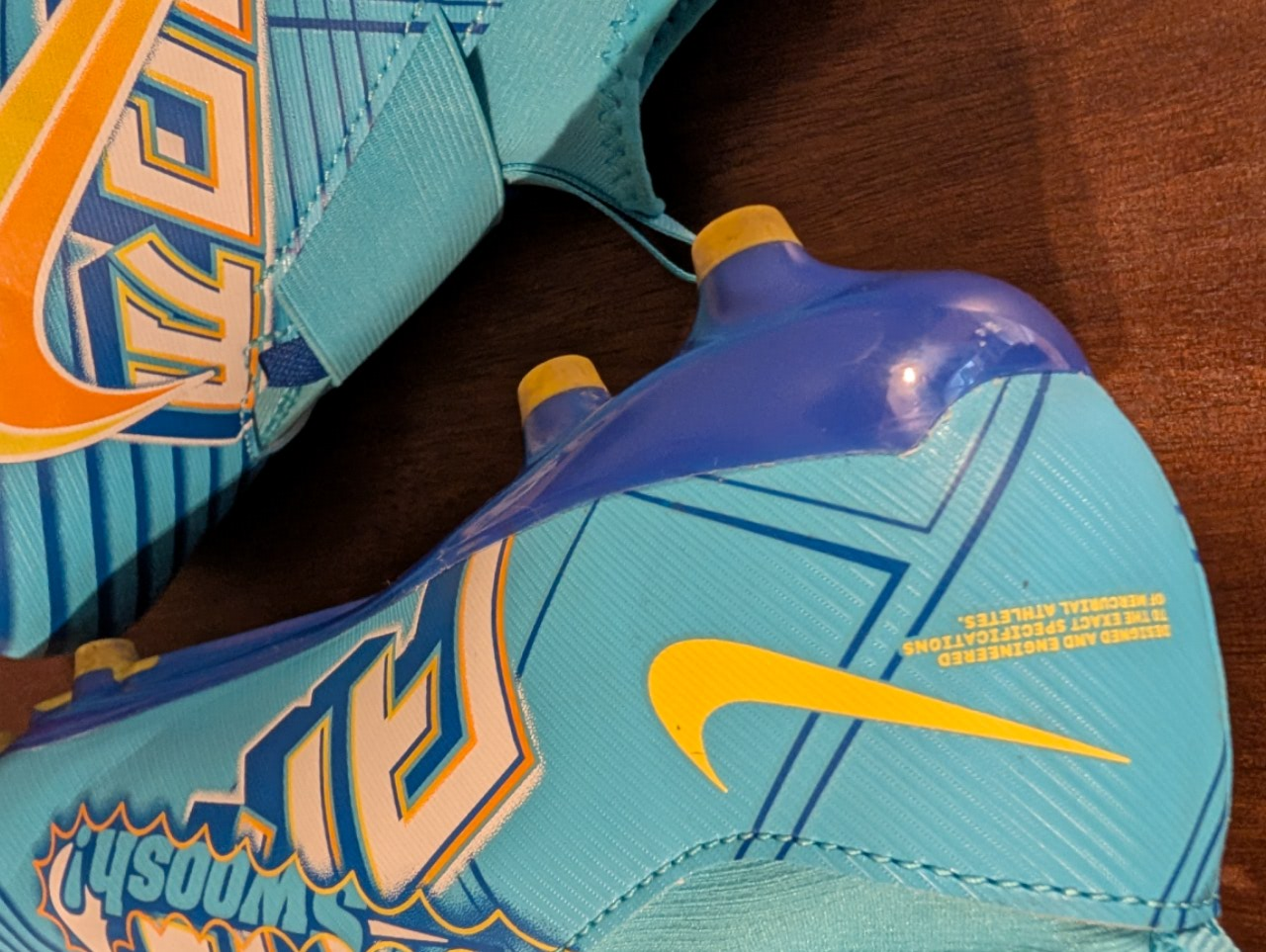 youth size 6 Nike zoom soccer shoes like new - photo 2