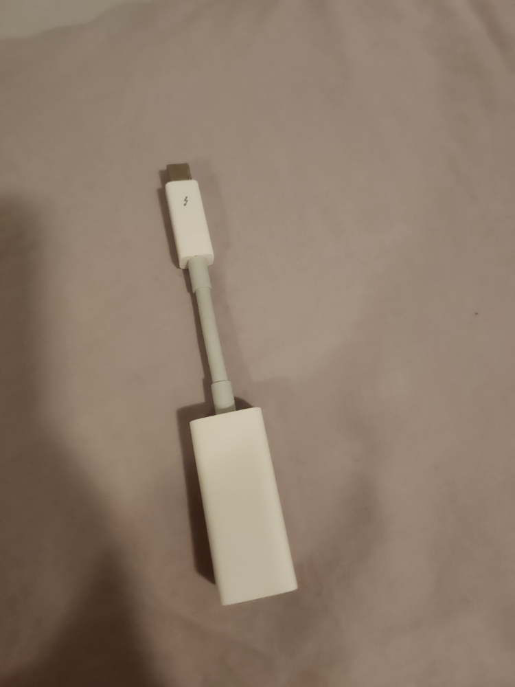 original Apple Thunderbolt to Gigabit Ethernet Adapter 🥕