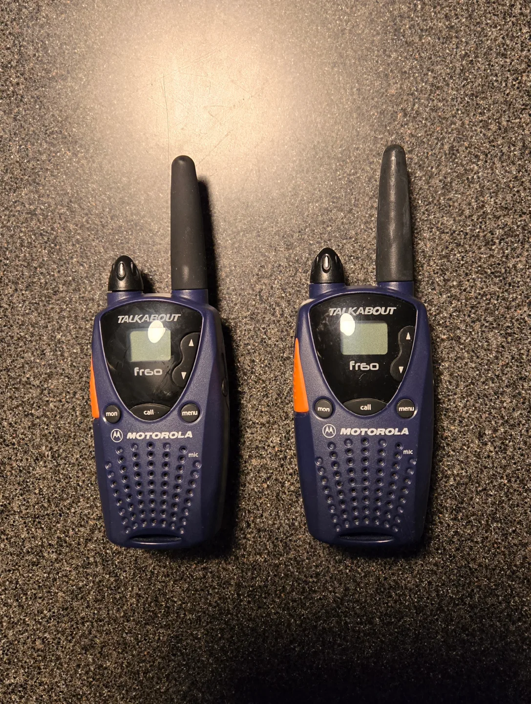 Motorola Talkabout fr60 Two-Way Radios thumbnail