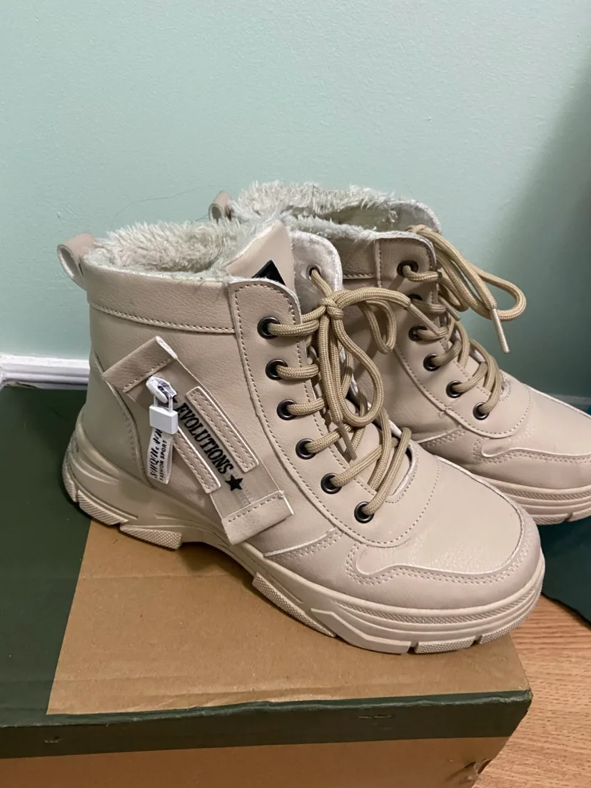 Winter Boots image indicator(2)