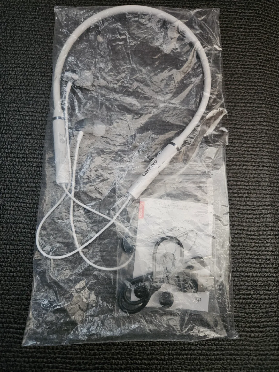 Lenovo Bluetooth wireless neckband Sports (Brand New) image indicator(3)