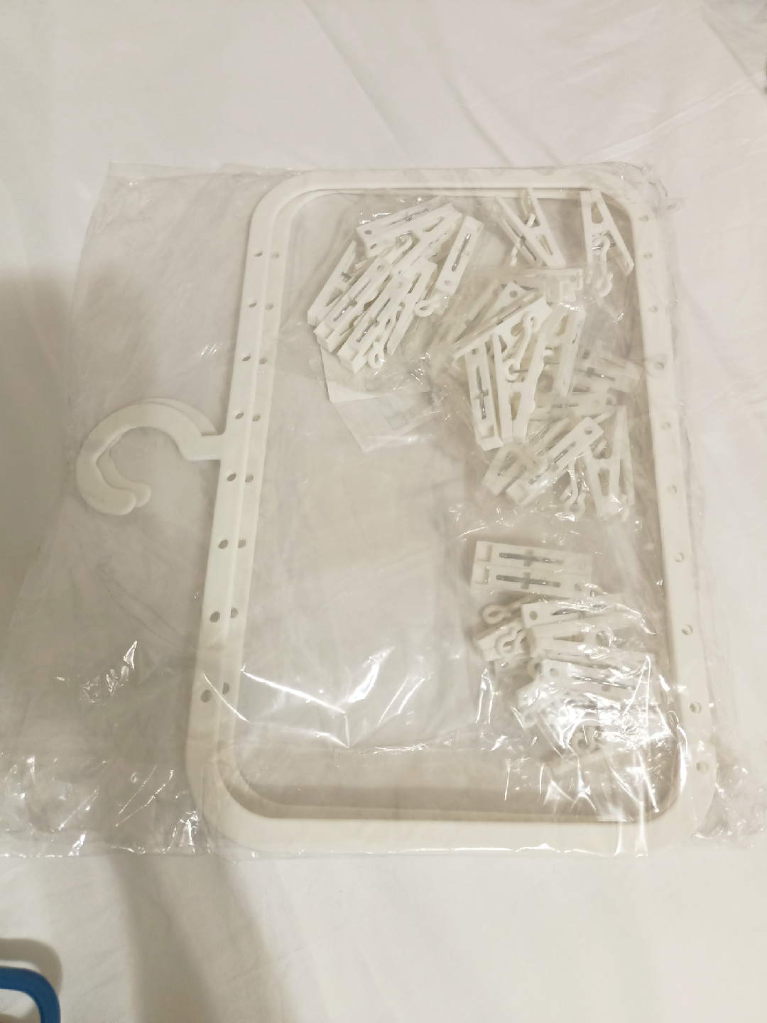 Clothes Hangers and Pegs 🥕 - photo 2