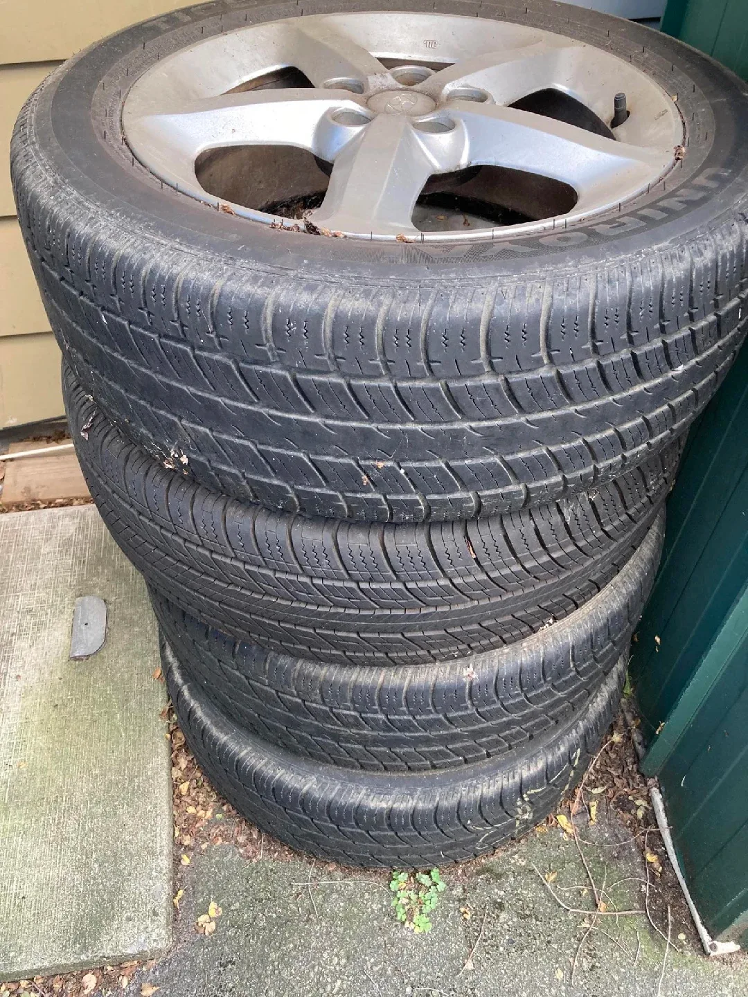 🛞 Set of 4 Hyundai OEM 17” Alloy Rims + All-Season Tires image indicator(2)