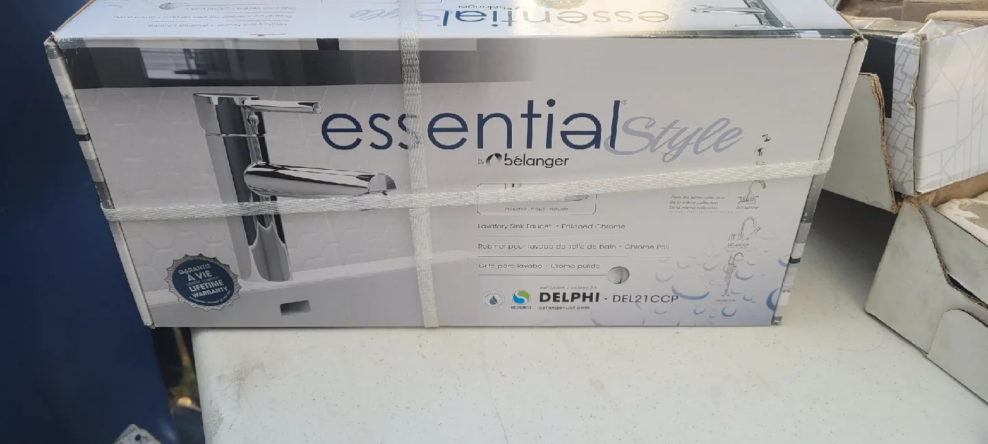 essentialStyle by Bélanger Lavatory Sink Faucet thumbnail