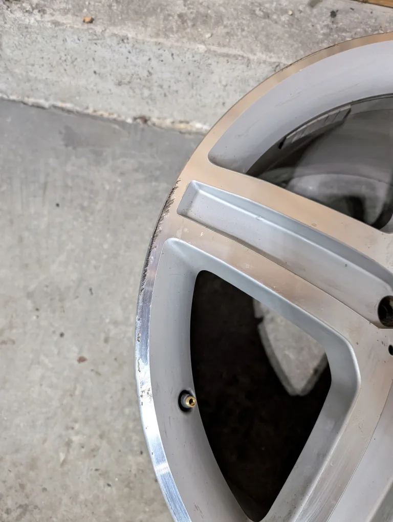 (4)-21 Inch AMG Alloy 2012 Mercedes Benz GL350 image indicator(7)