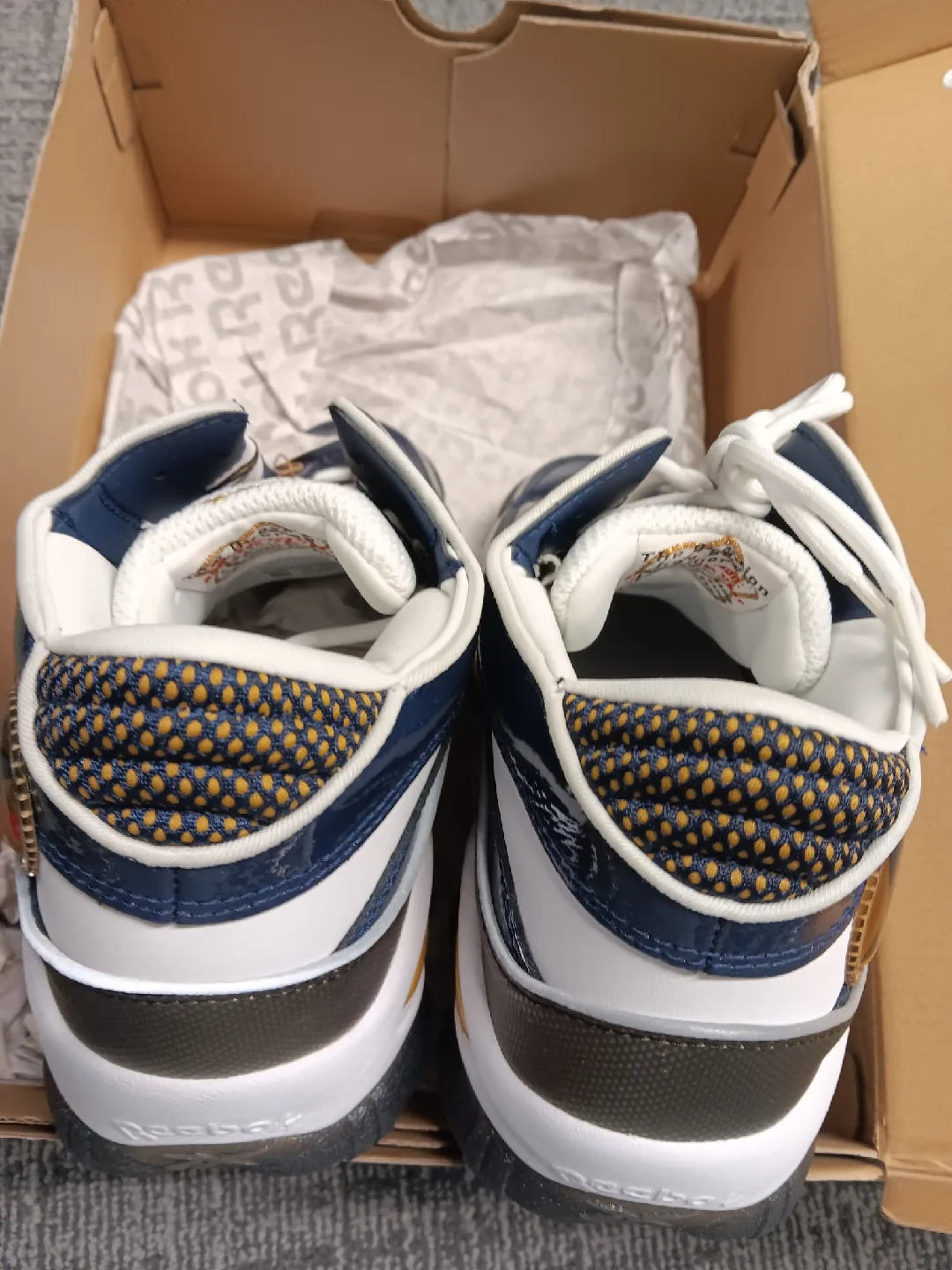 Bnwt Reebok The Answer DMX Size 9.5 image indicator(3)