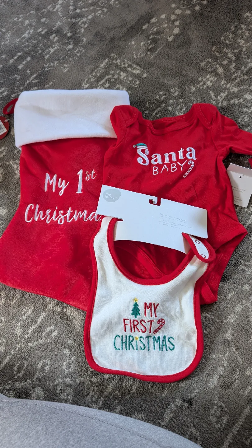 Baby's 1st Christmas Gift Set New With Tags! 🥕 thumbnail