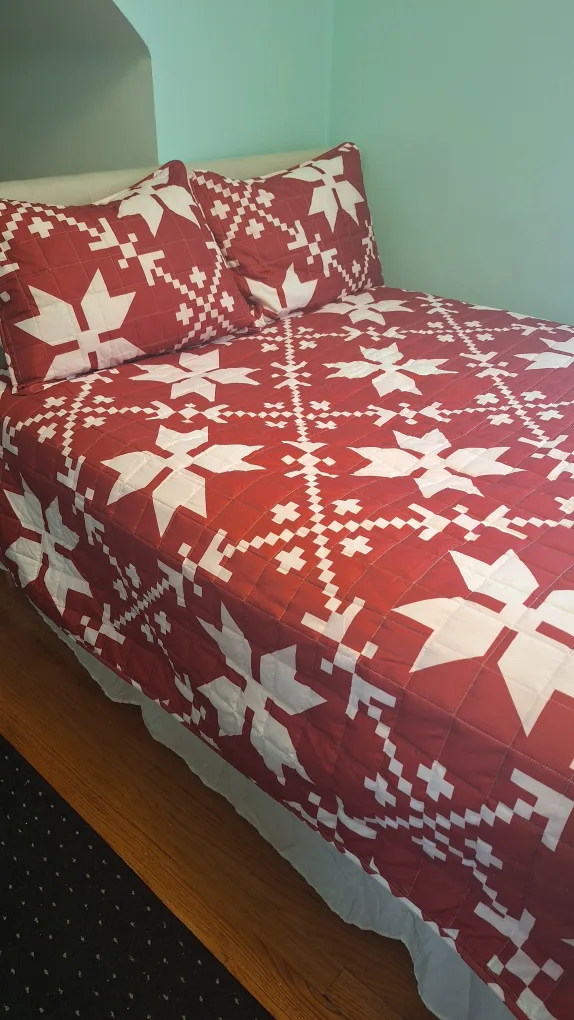 Red and white light weight quilt for sale pickup And Cash Only . thumbnail