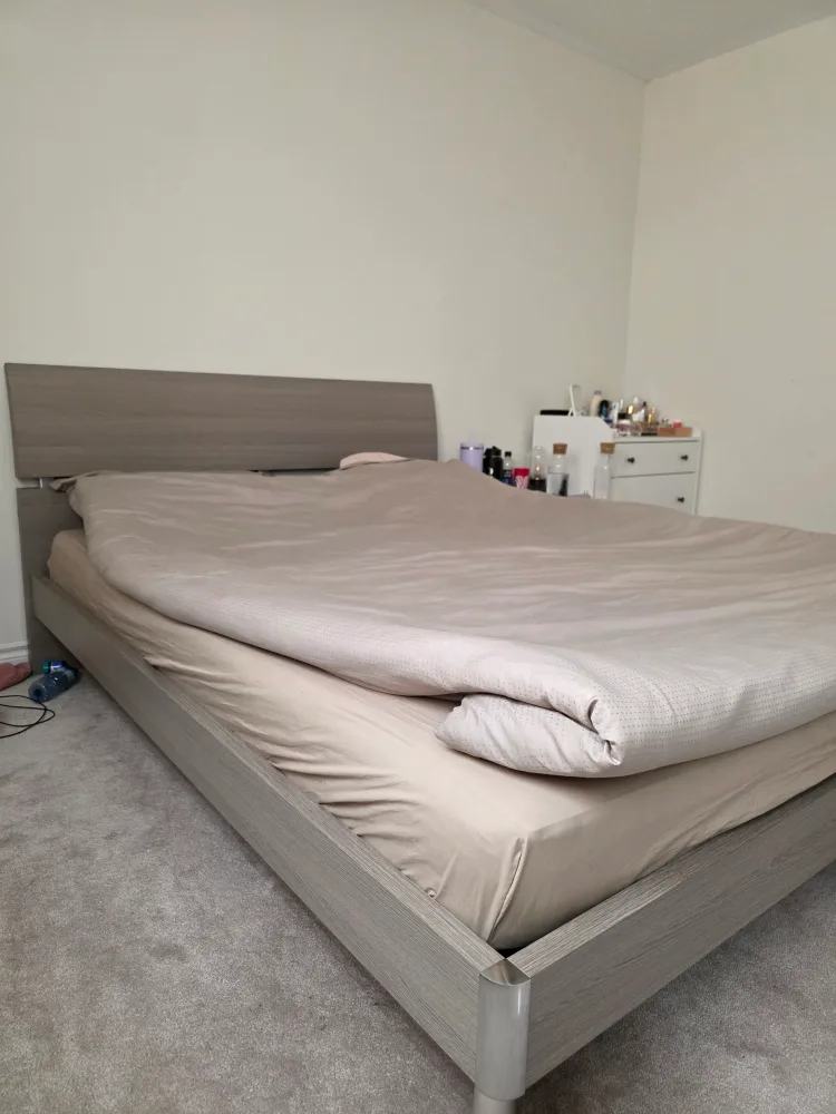 Queen Size Bed Frame image indicator(4)