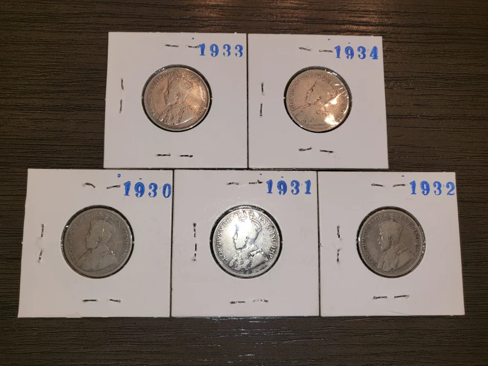 Vintage Canadian 25 Cent Coins (1930-1934) image indicator(2)