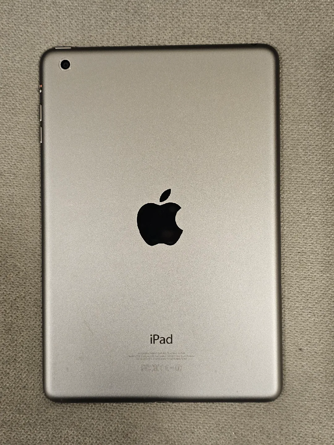 Apple iPad Mini 2 - 16GB - Silver thumbnail