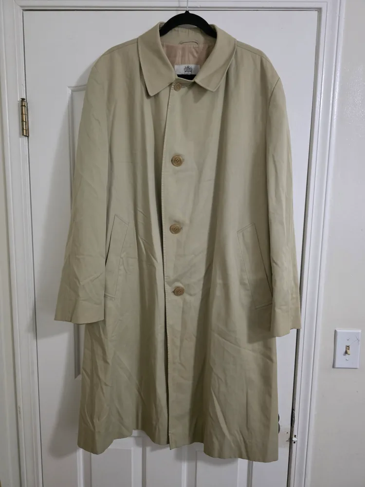 Vintage Aquascutum Men's Beige Overcoat (size L) image indicator(2)