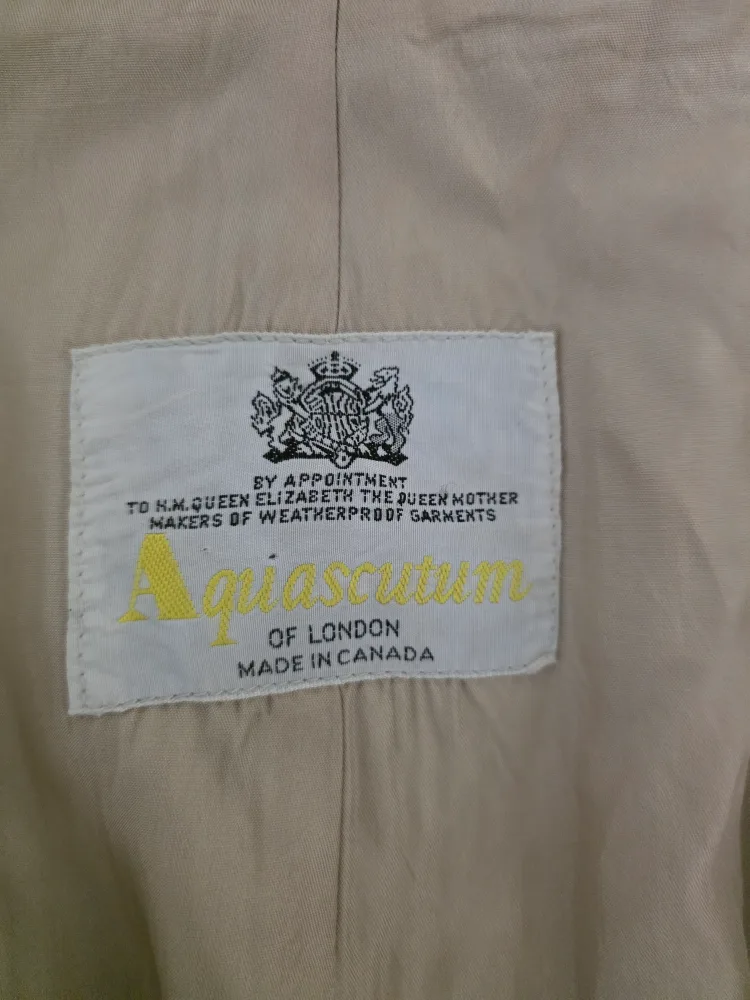 Vintage Aquascutum Men's Beige Overcoat (size L) image indicator(4)