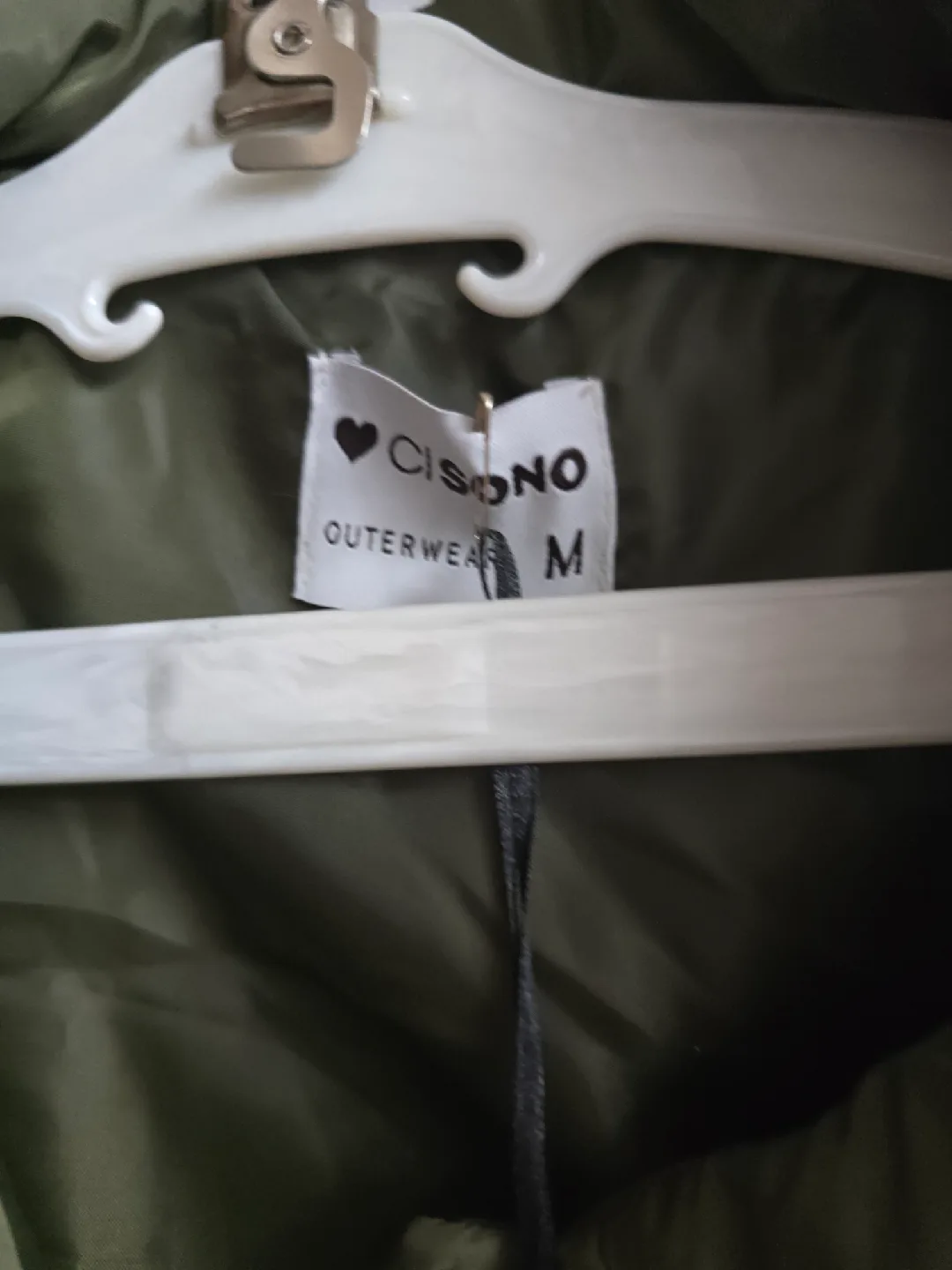 women's packable jacket- Size M image indicator(4)