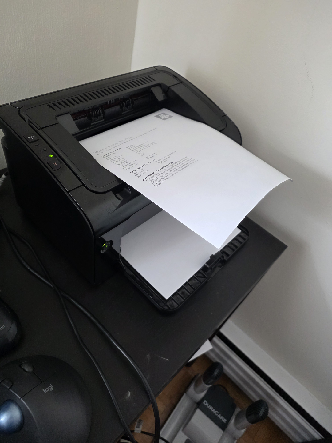 Hp LaserJet P1102w - photo 2