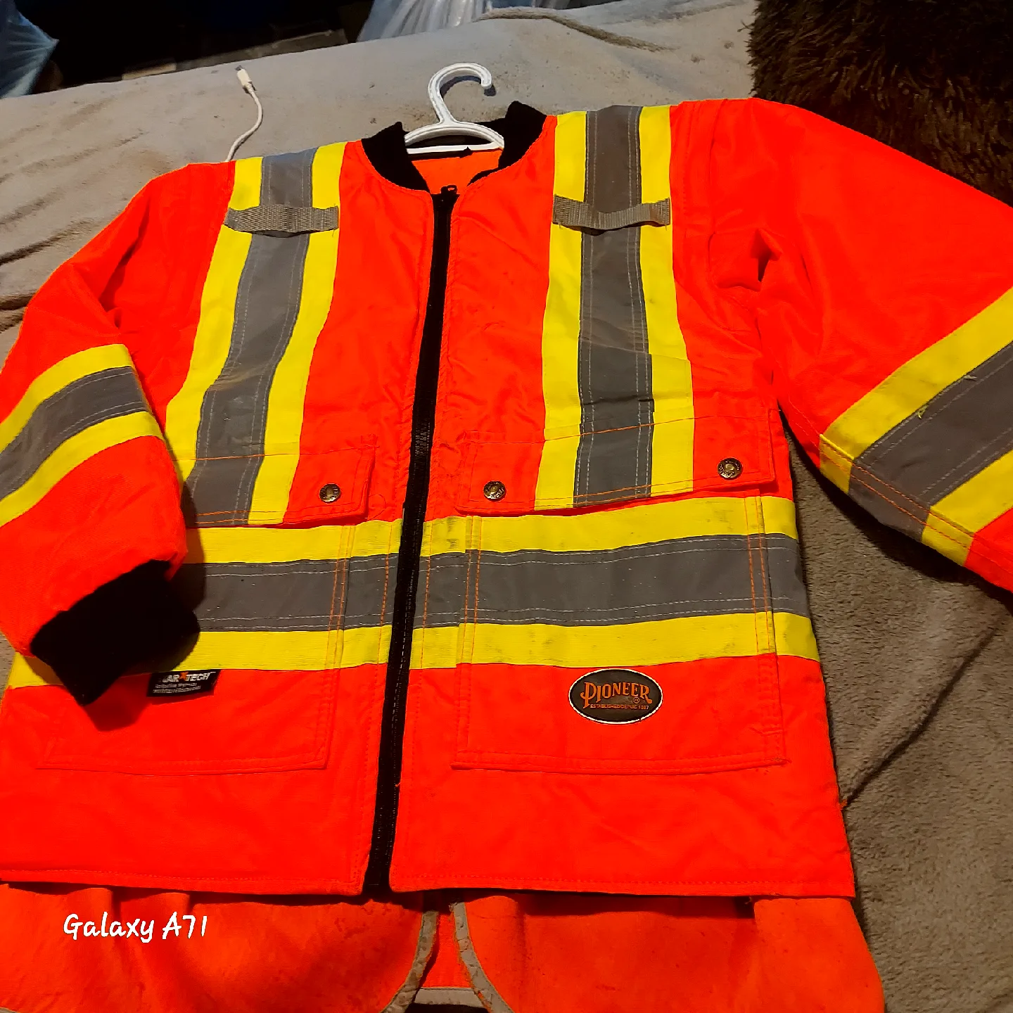 *(PPE) HI-VIS. CONSTRUCTION-WORK SAFETY JACKET* thumbnail