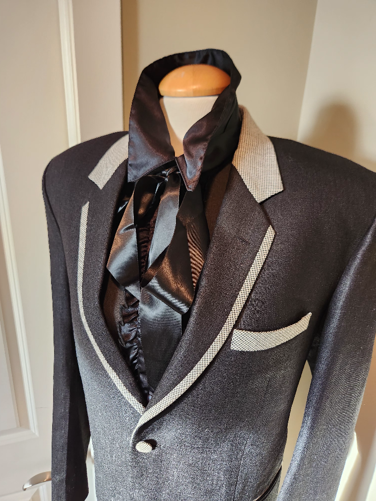 NEW ELEGANT Black TUXEDO Jacket with gray checkerboard Trim - photo 2