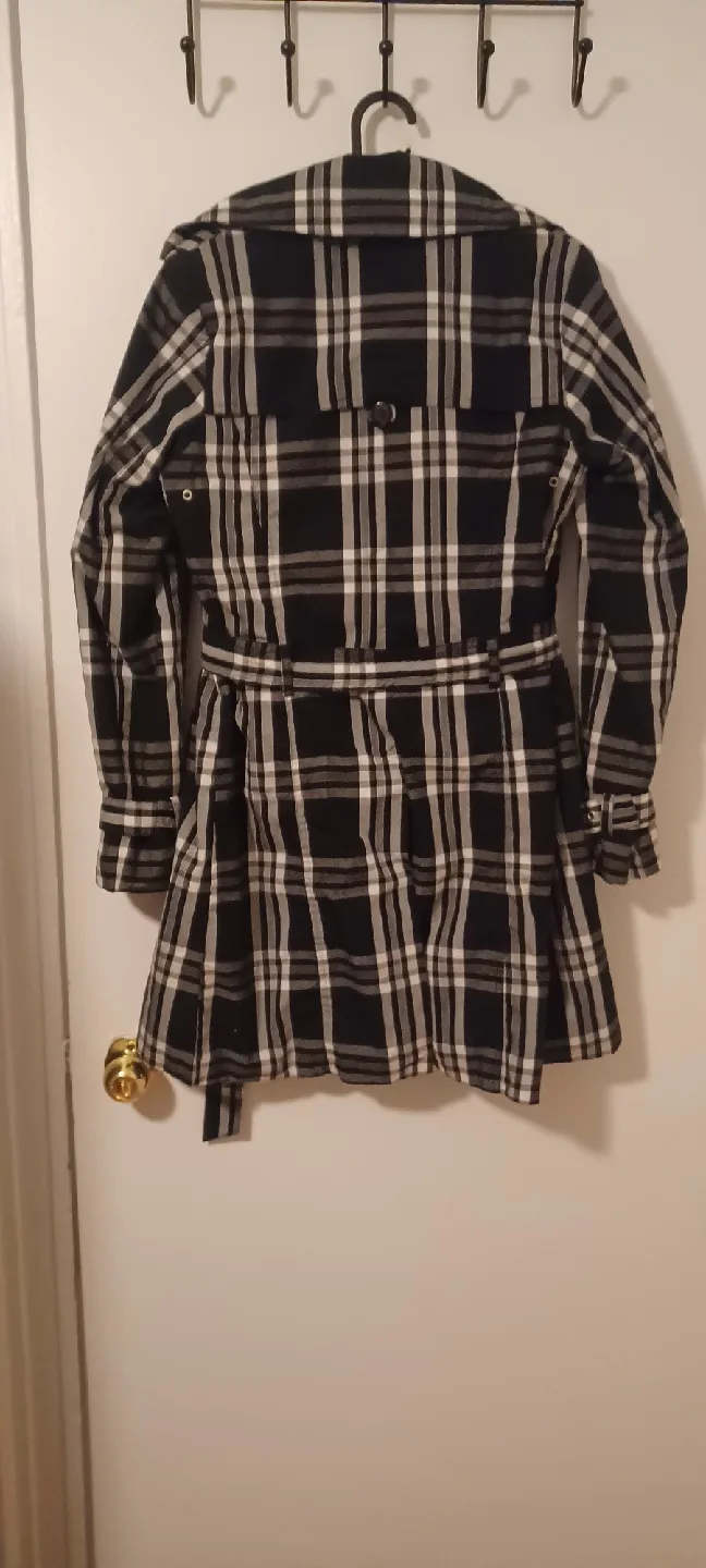 Trench Coat - Plaid Pattern image indicator(3)