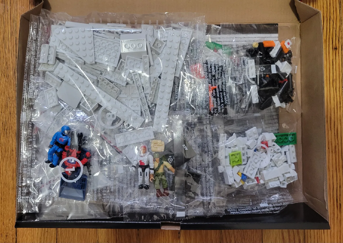 MEGA G.I. JOE SKYSTRIKER VS. COBRA H.I.S.S. image indicator(3)