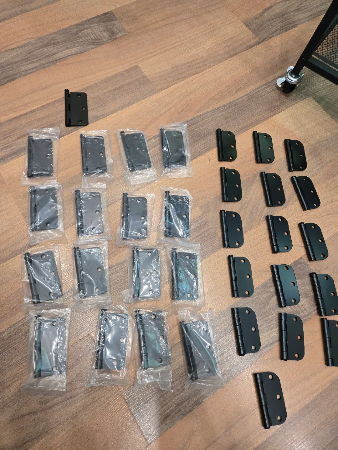 Door Hinges - Black image indicator(4)