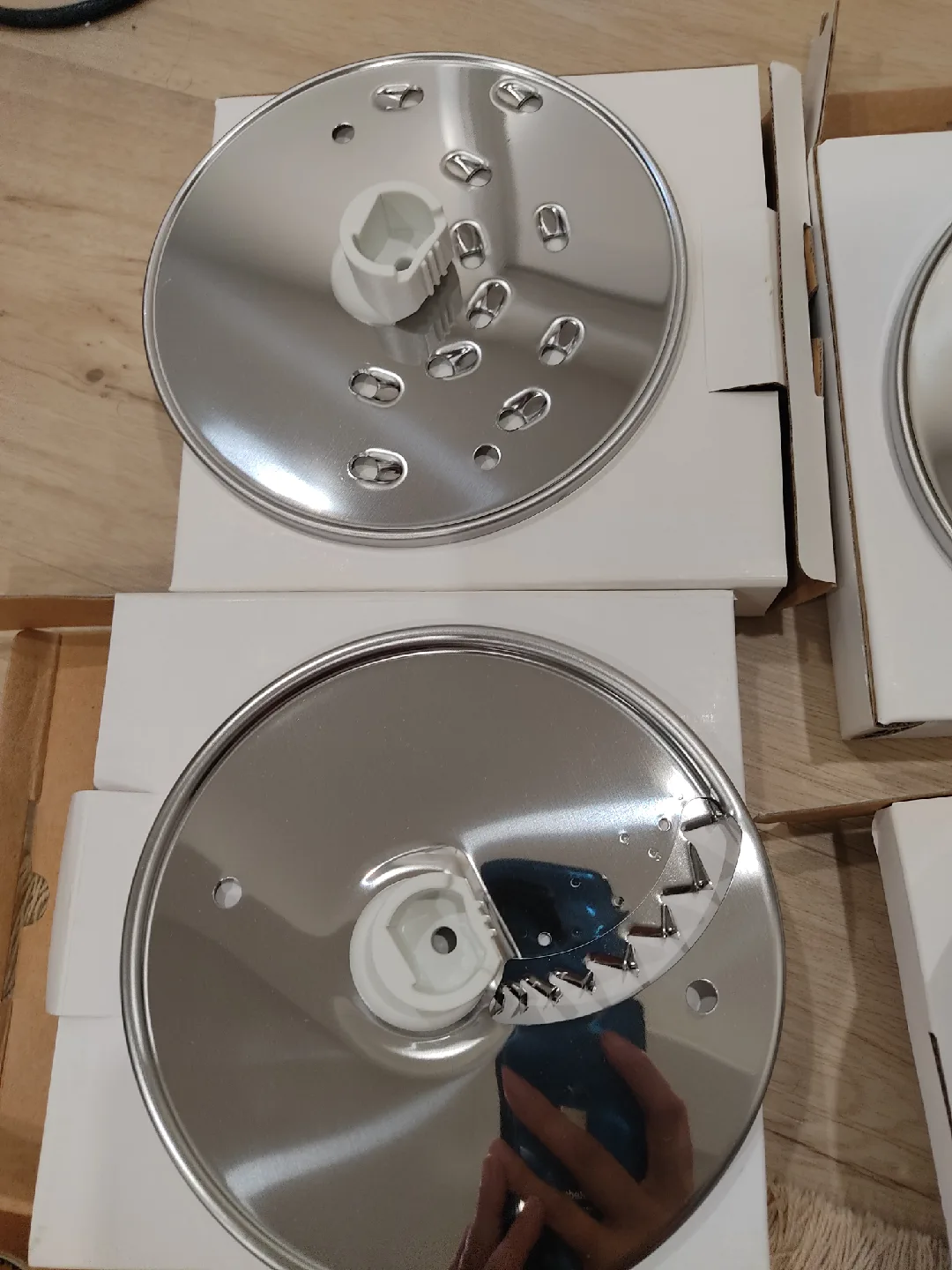 KitchenAid 9- and 12-Cup Food Processor Disc Set KFP7DS image indicator(2)