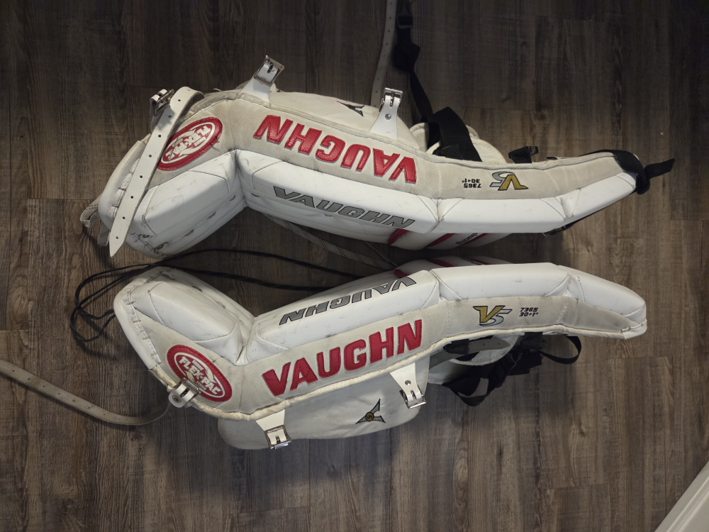 Vaughn Velocity V5 7800 Goalie Leg Pads - photo 3