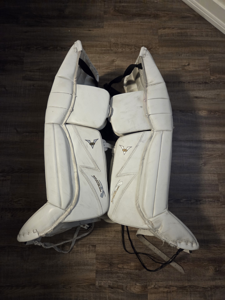 Vaughn Velocity V5 7800 Goalie Leg Pads - photo 4