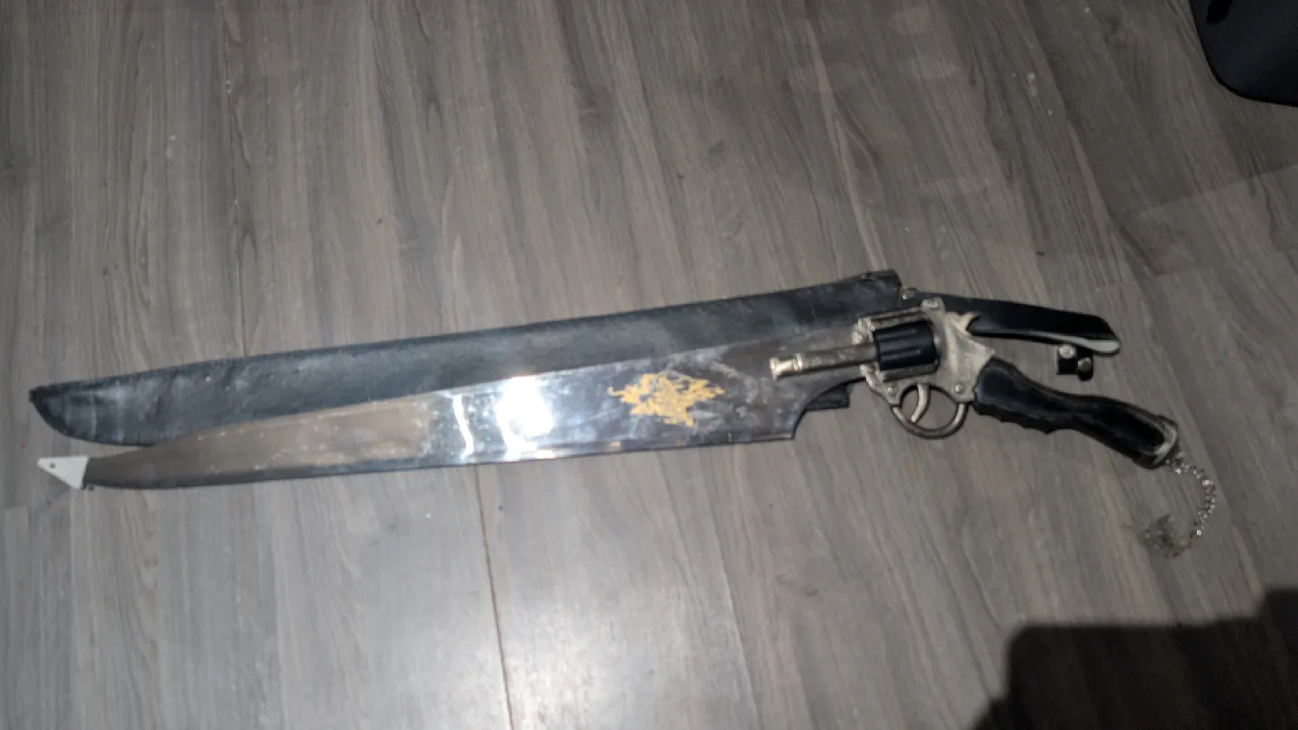 final fantasy 8 Gunblade prop thumbnail