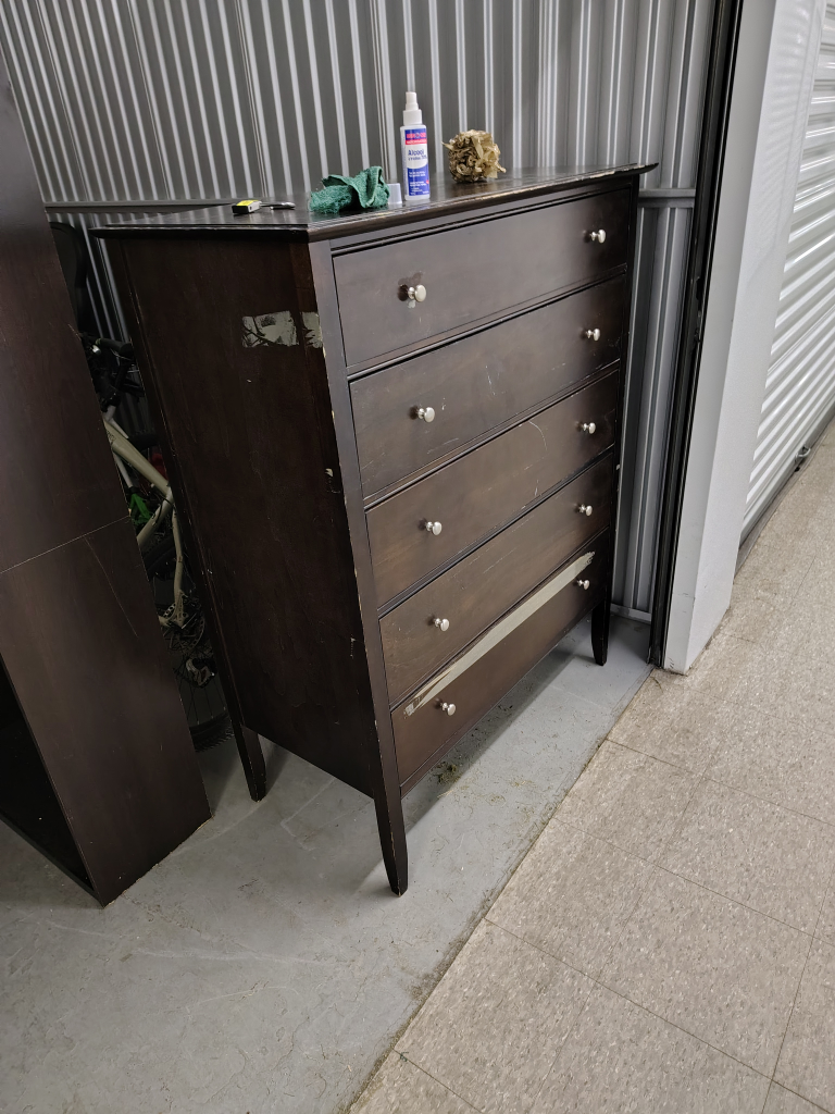 Dark Brown 5-Drawer Dresser