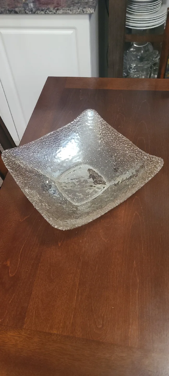 Textured Glass Serving Bowl - 11 inches image indicator(8)