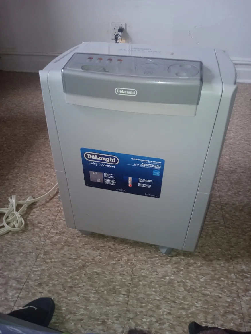 DeLonghi Always Dry Condensation Removal System thumbnail