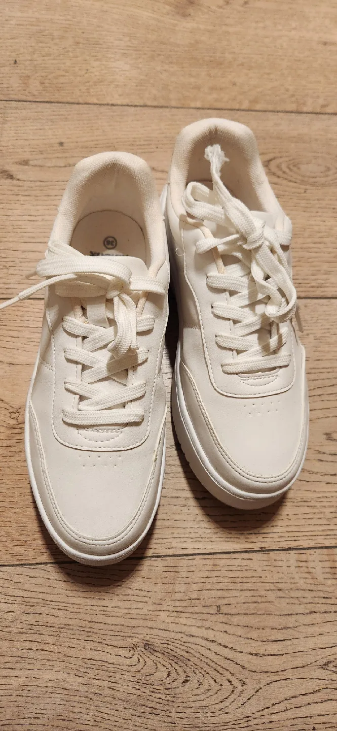 Kinetix White Sneakers - Size 36 thumbnail