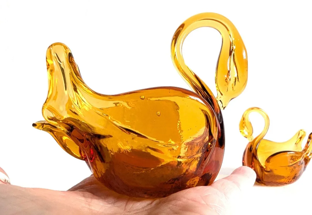 Hand Blown Amber Glass Swan Sculptures image indicator(4)