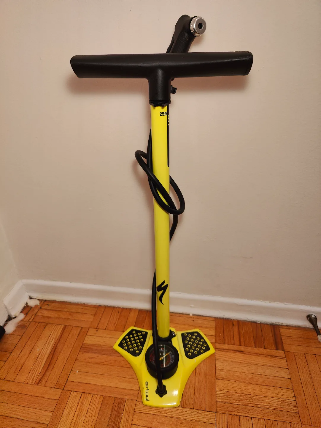 Bicycle HP Floor Pump thumbnail