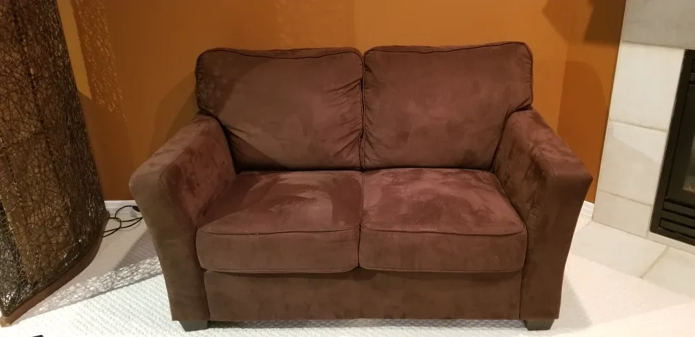 Brown Loveseat Sofa - Excellent Condition!