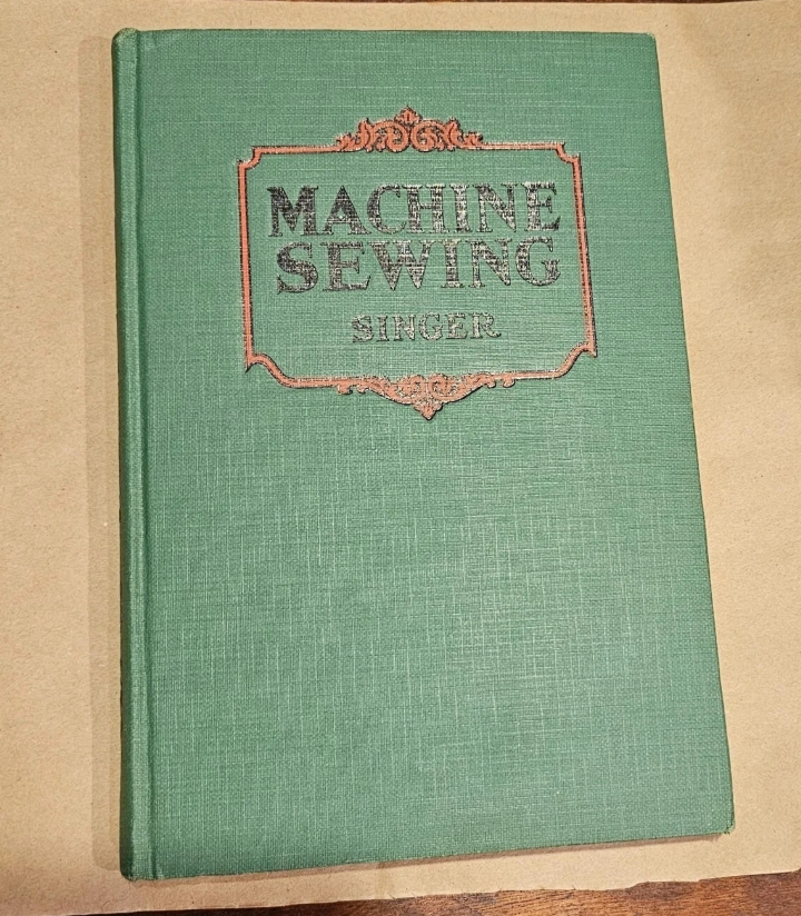 Vintage Singer Machine Sewing Book